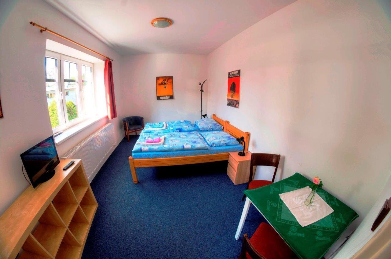 Hotel Novopacké Sklepy à Nová Paka Extérieur photo
