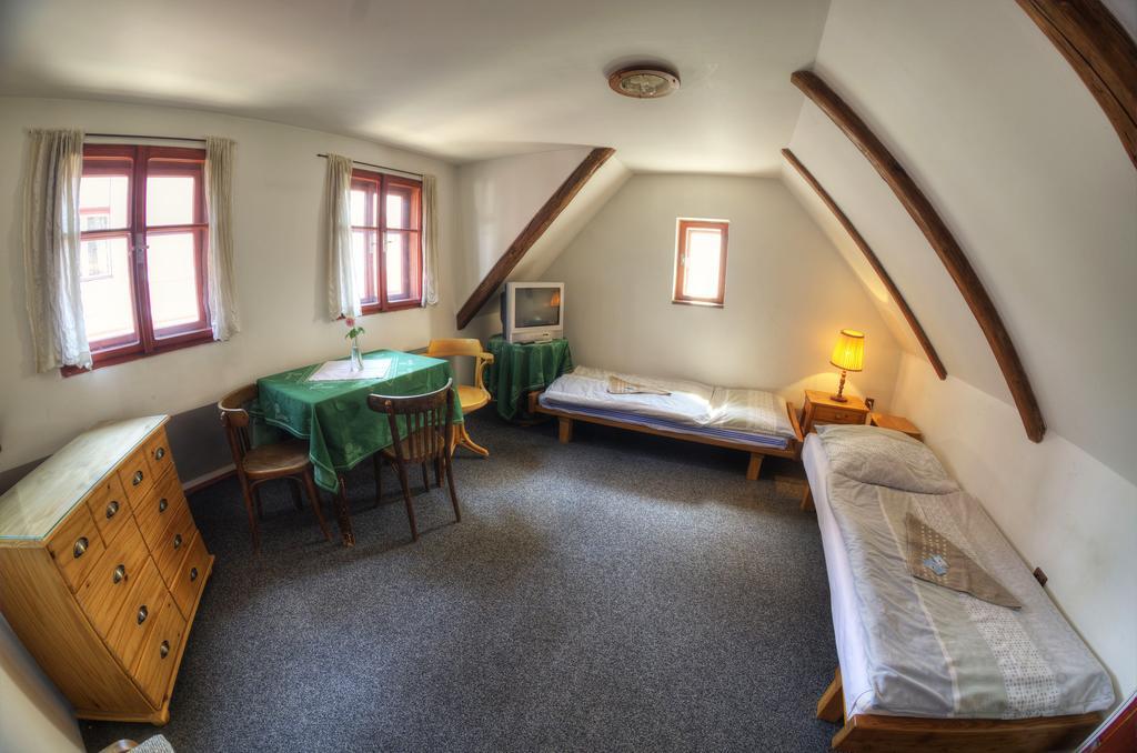 Hotel Novopacké Sklepy à Nová Paka Extérieur photo