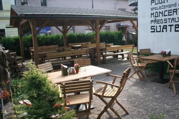 Hotel Novopacké Sklepy à Nová Paka Extérieur photo